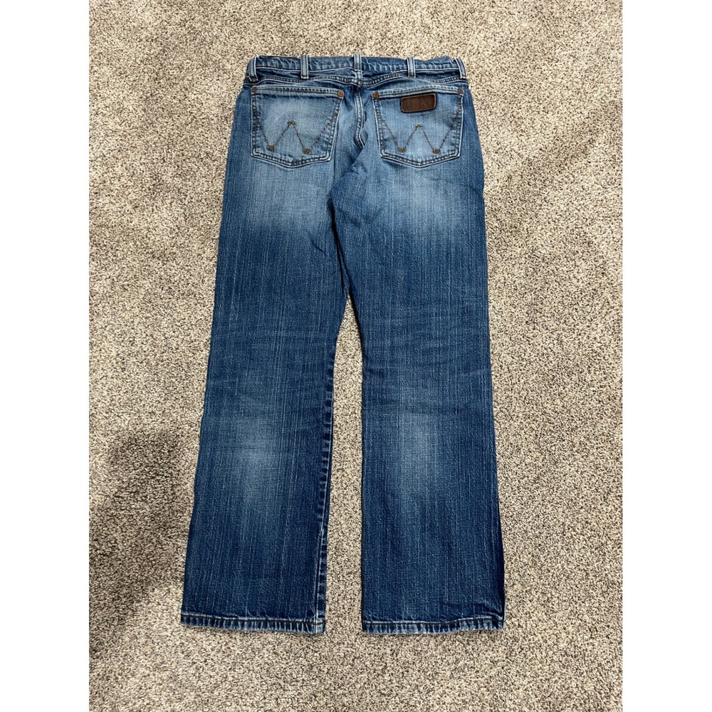 Wrangler Authentics Mens Straight Leg Jeans Blue Denim Medium Wash 32x30 - Picture 2 of 9